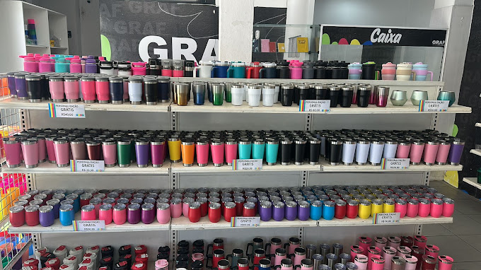 Exposição de produtos personalizados da Gráfica do Forte